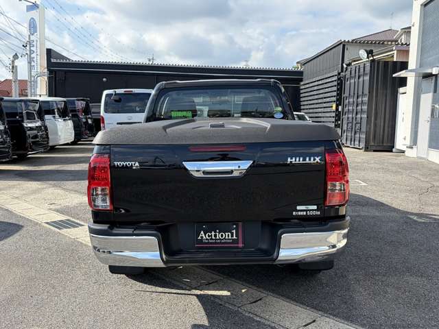 Toyota Hilux 8