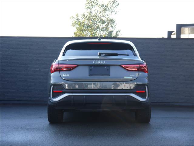Audi Q3 Sportback 8