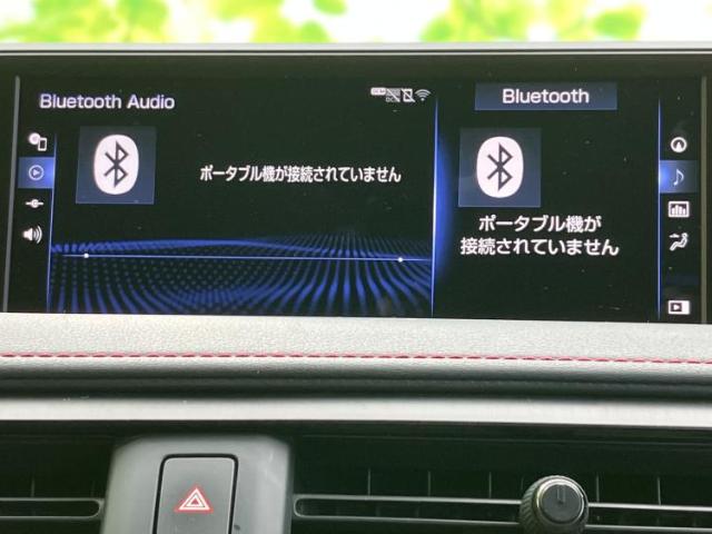 Lexus UX 12