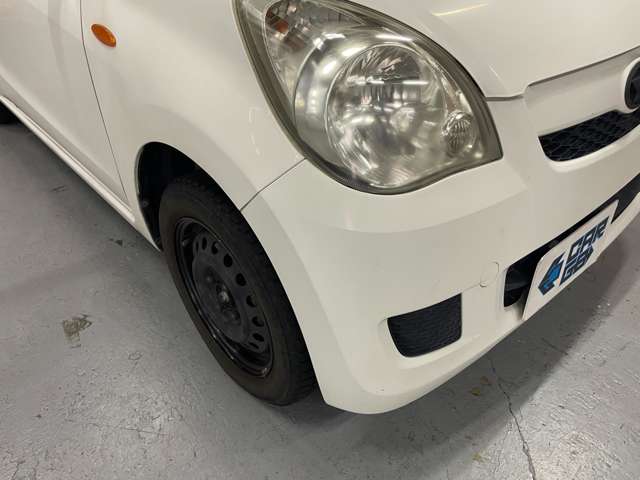 Daihatsu Mira 11