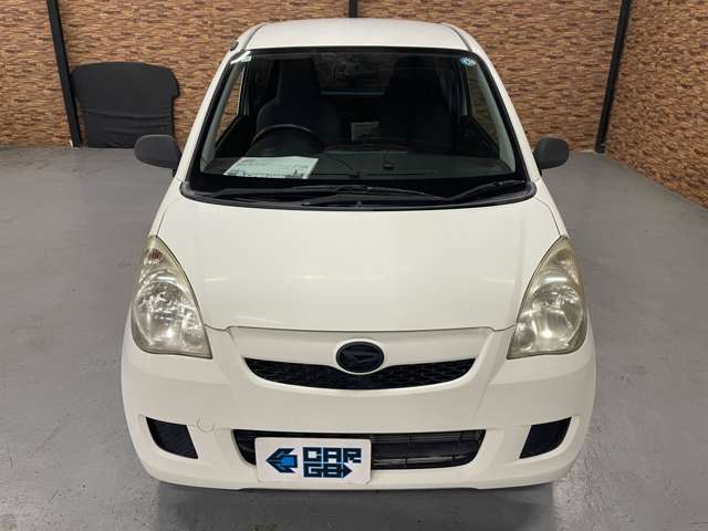 Daihatsu Mira 3