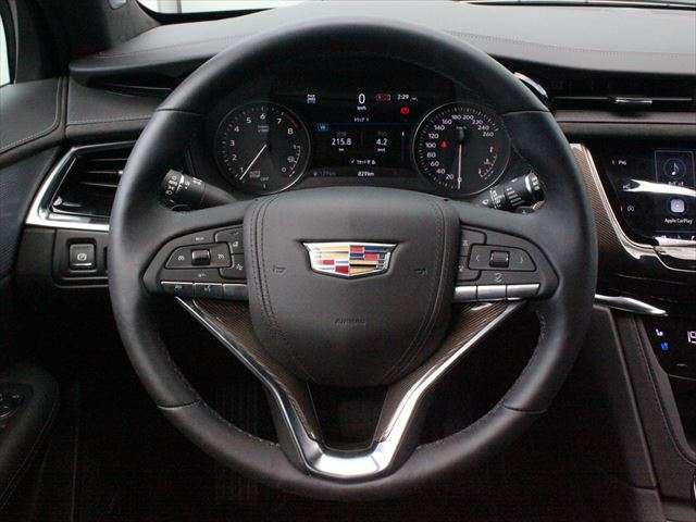 Cadillac XT6 11
