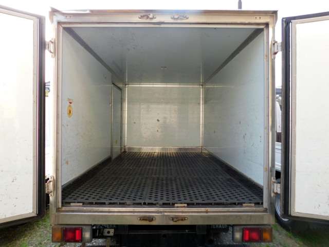 Isuzu Elf 7