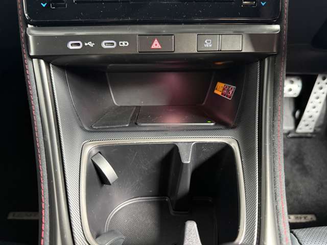 Lexus LBX 10