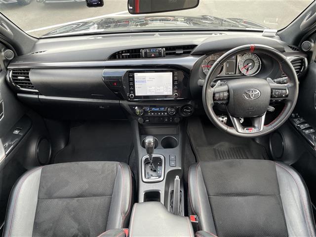 Toyota Hilux 3