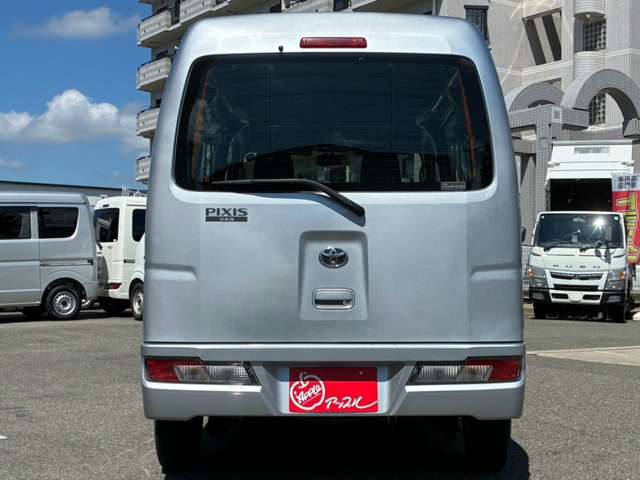 Toyota Pixis Van 12