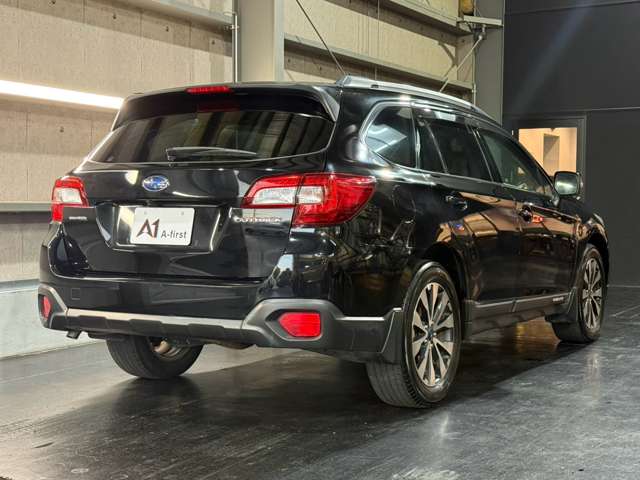 Subaru Legacy Outback 11