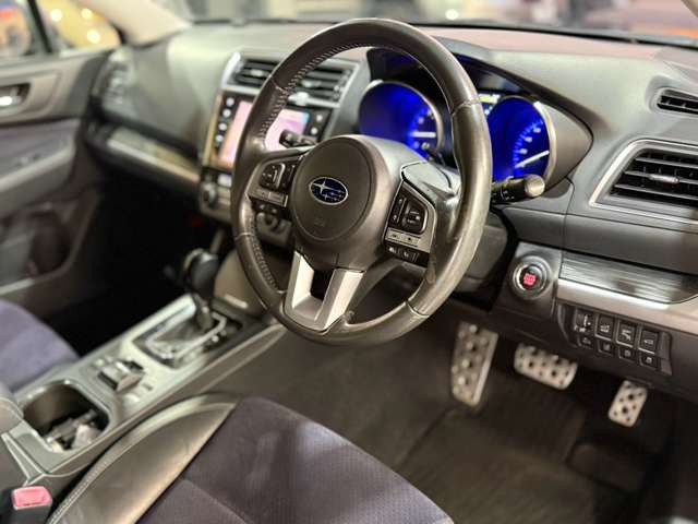 Subaru Legacy Outback 2