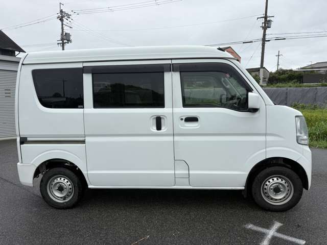 Nissan NV100 Clipper 11