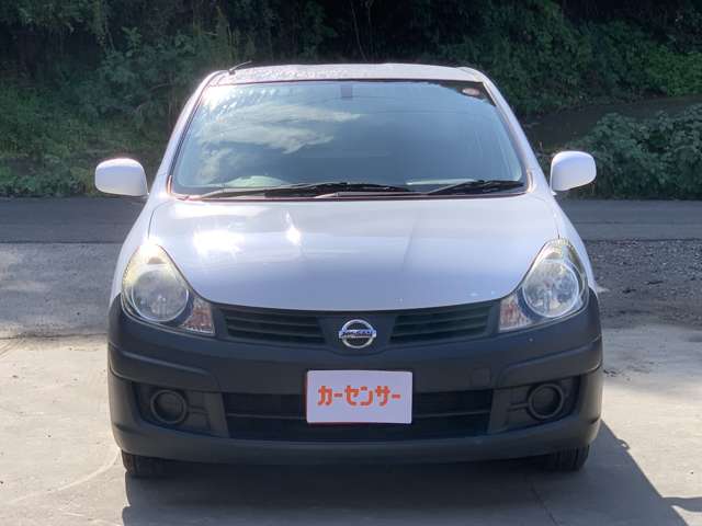 Nissan AD 12
