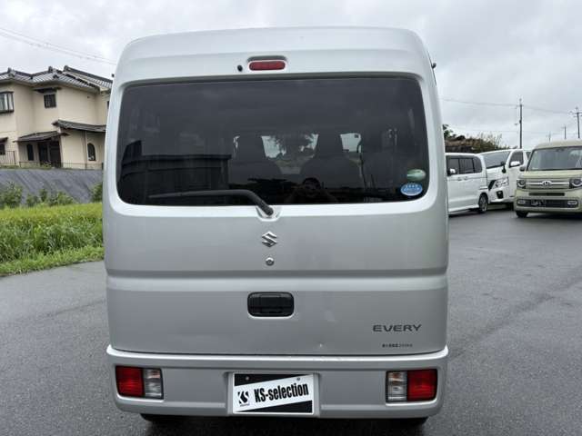 Suzuki Every 12
