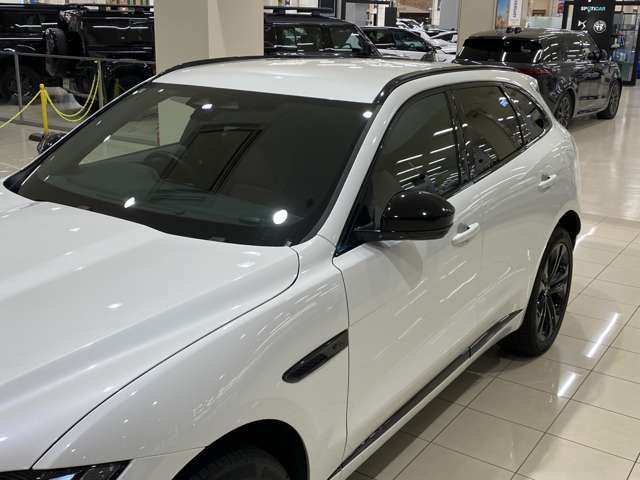 Jaguar F-Pace 4