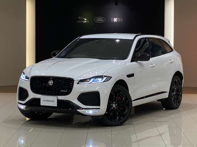 Jaguar F-Pace 9