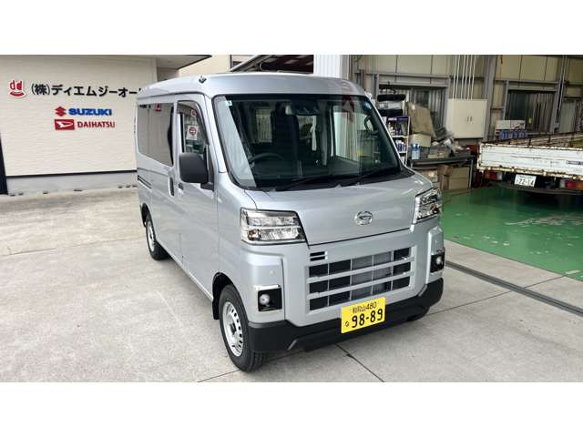 Daihatsu Hijet Cargo 2