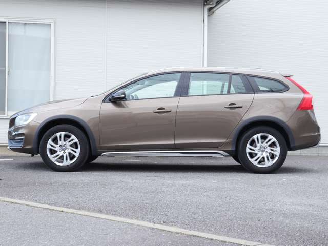 Volvo V60 Cross Country 11