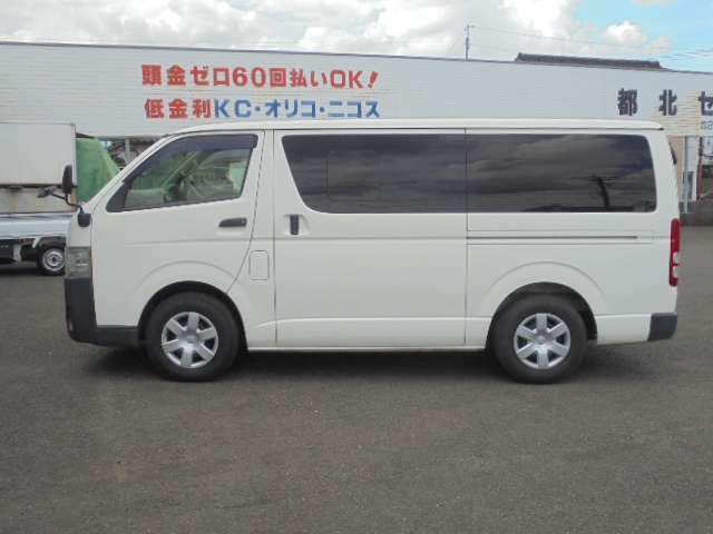Toyota Regius Ace 2
