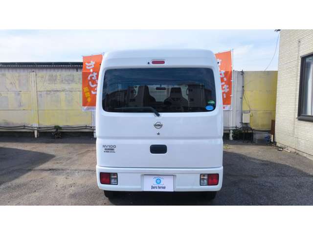 Nissan NV100 Clipper 6