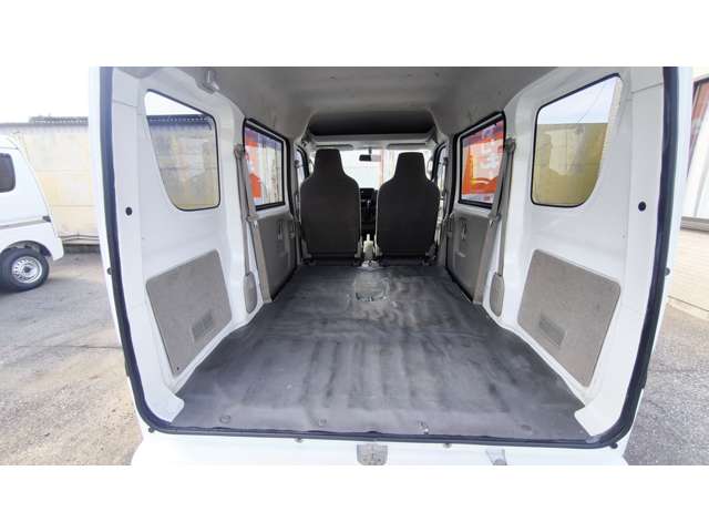 Nissan NV100 Clipper 10