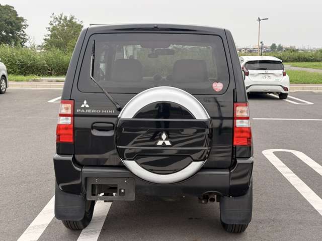 Mitsubishi Pajero Mini 8