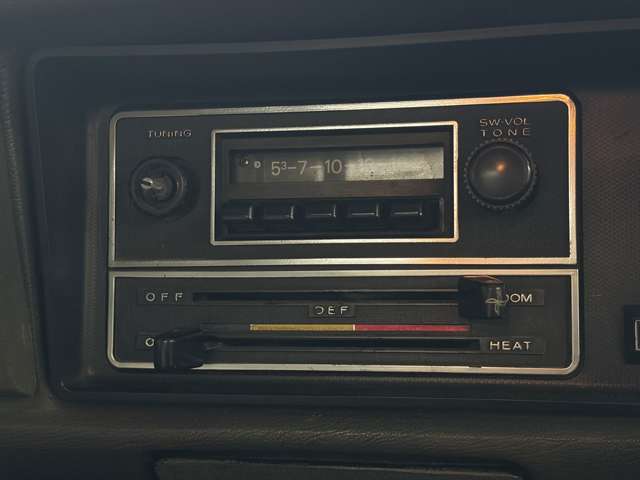 Nissan Sunny Truck 3