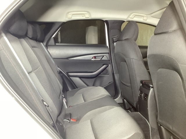 Mazda CX-30 10