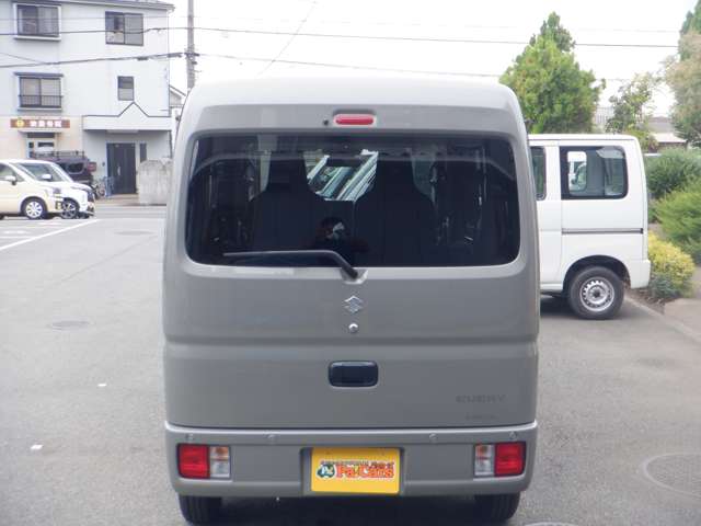 Suzuki Every 12
