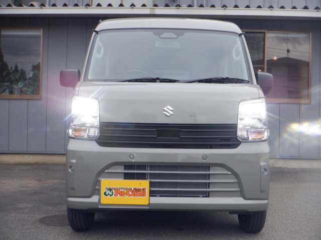 Suzuki Every 8
