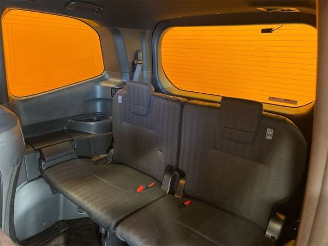 Toyota Voxy 9