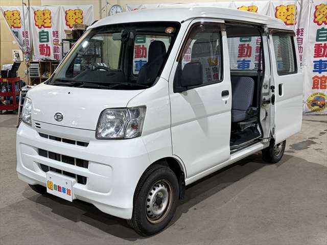 Daihatsu Hijet Cargo 8