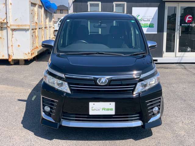 Toyota Voxy 6