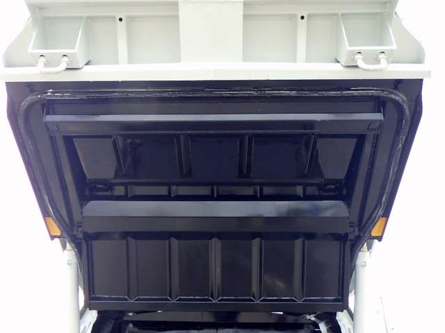 Mitsubishi Fuso Canter 12