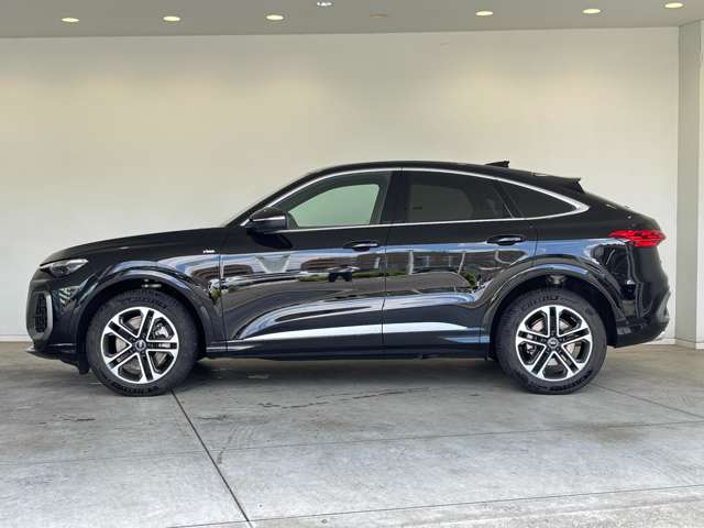 Audi Q5 Sportback 7