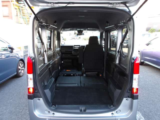 Honda N-VAN 9