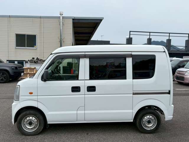 Nissan NV100 Clipper 11