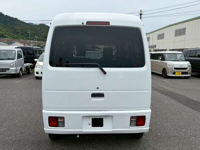 Nissan NV100 Clipper 9
