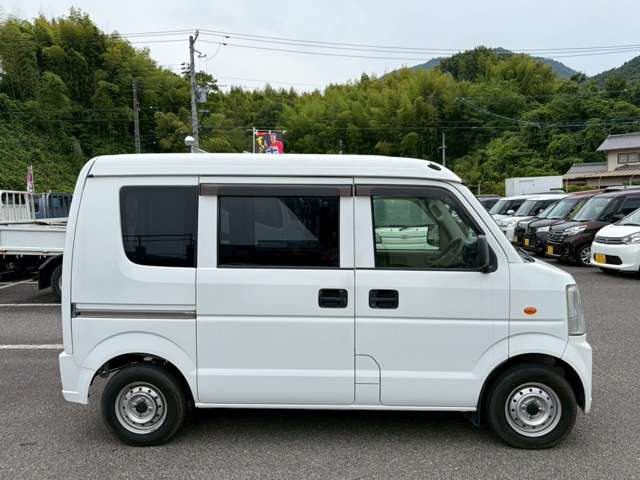Nissan NV100 Clipper 10