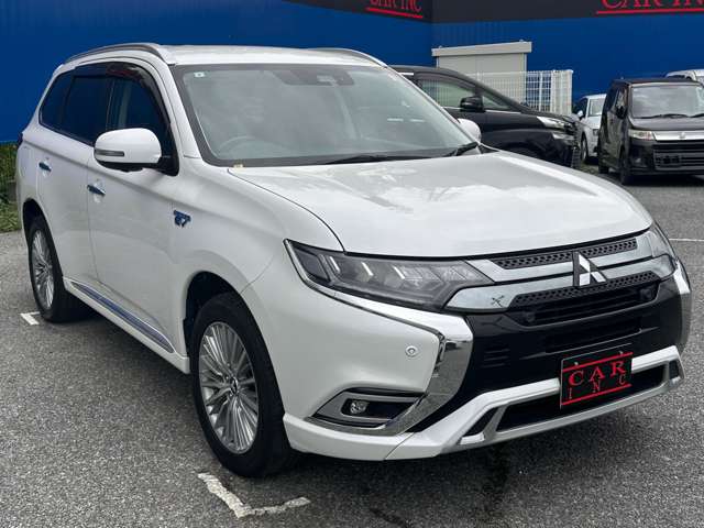 Mitsubishi Outlander PHEV 8