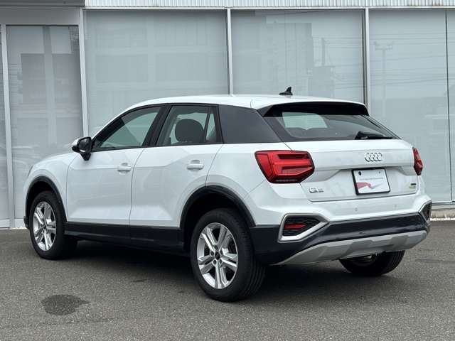 Audi Q2 10