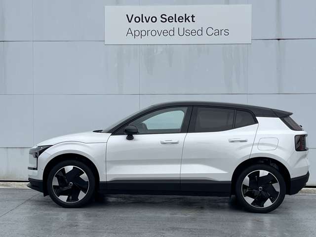 Volvo EX30 7