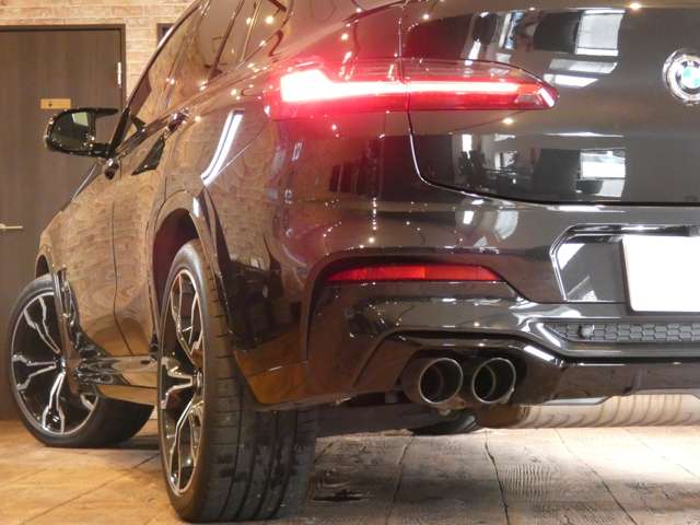 BMW X4 M 8
