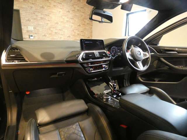 BMW X4 M 9