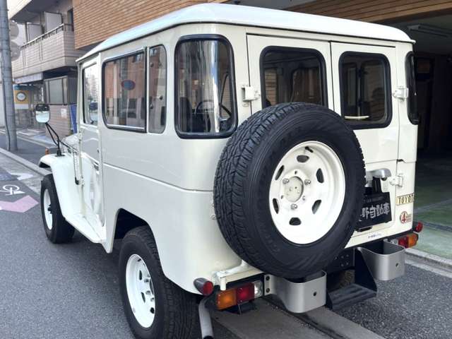 Toyota Land Cruiser 40 3