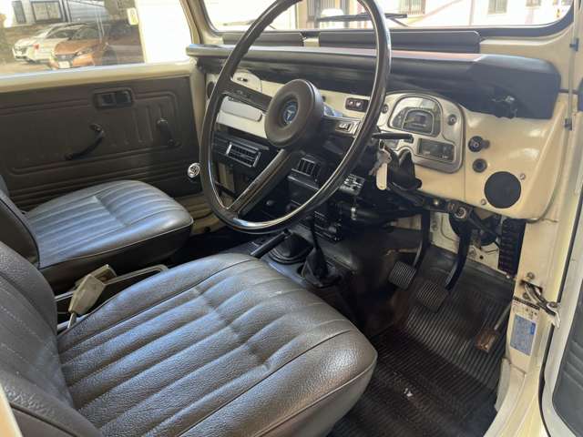 Toyota Land Cruiser 40 9