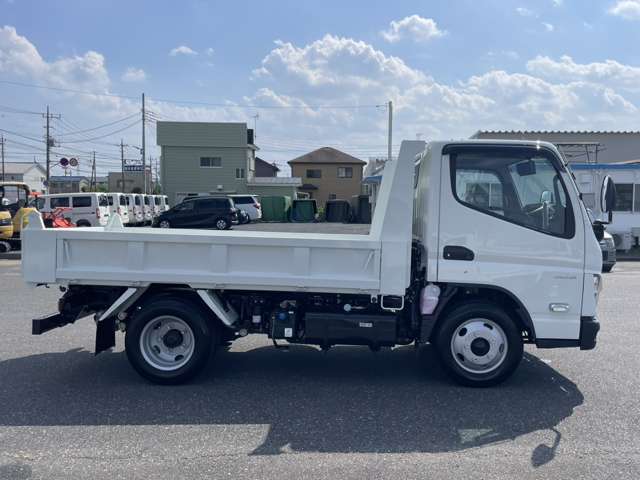 Mitsubishi Fuso Canter 4