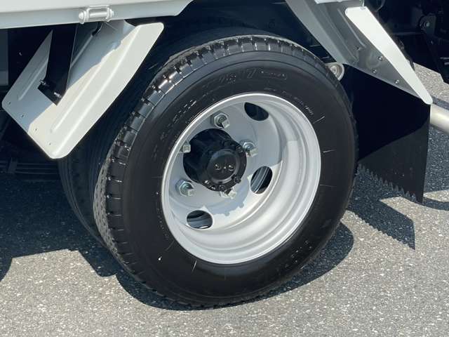 Mitsubishi Fuso Canter 10