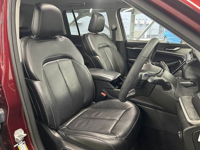 Jeep Grand Cherokee 11