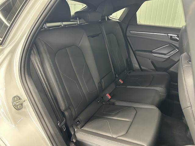 Audi Q3 Sportback 12