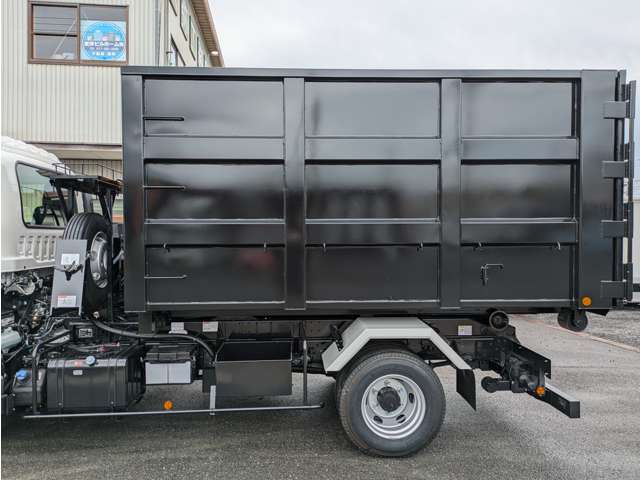 Isuzu Forward 12