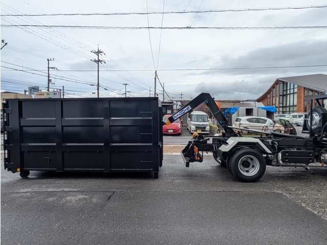 Isuzu Forward 9