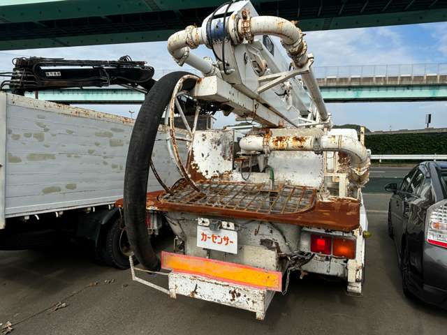 Mitsubishi Fuso Canter 6